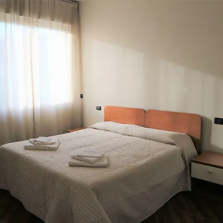 Alba Malpensa Lejlighed *
